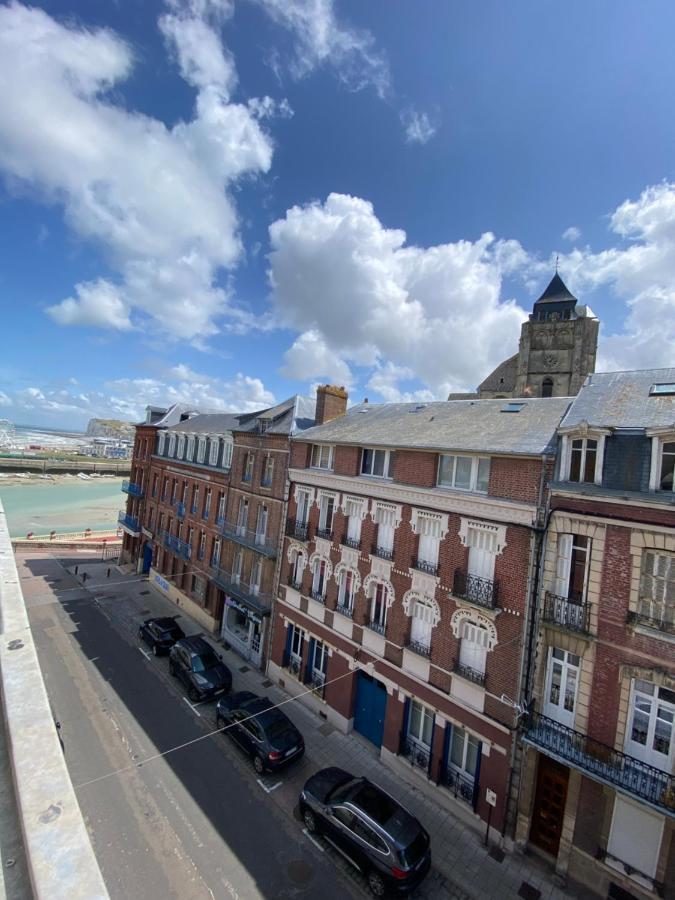 Beau Duplex A Deux Pas Du Port Lägenhet Le Tréport Exteriör bild